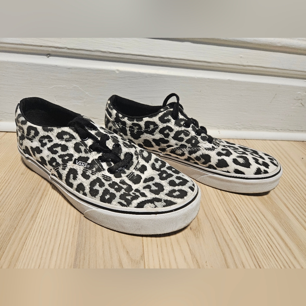 VANS snow leopard print shoe